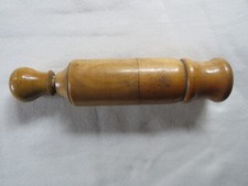 Alter Handverkorker aus Holz