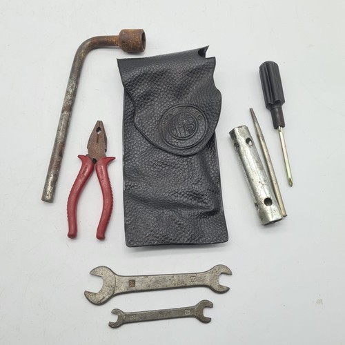 Alfa romeo toolkit bag wrench - romeo,