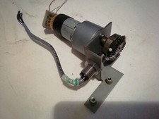 DC Elektromotor 24v  mit Getriebe + P-Sensor, gebraucht.