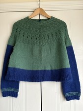 Handgestrickter Ranunkeln von