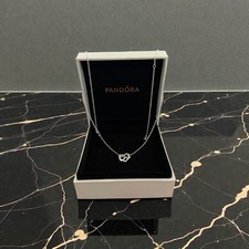 Pandora Halskette aus