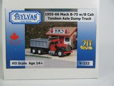 Sylvan Scale Models   Resinbausatz   1955  Mack B-75  mit Kippaufbau