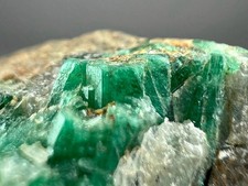 21 GM Top grüne Smaragd