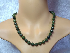 Natürliche, Taiwanesische Jade-Halskette - Handgeknotet -46 cm -10 mm -275 Karat