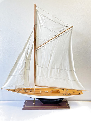 Yacht shamrock iii - iii“, –