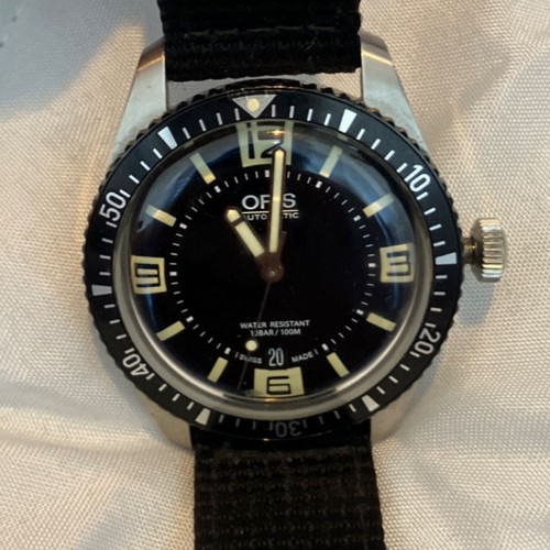 Oris divers 7707 - divers, datum