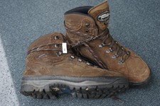 22 MEINDL Herren Wanderschuhe Stiefel braun 42 - GARANTIE EXTRAs