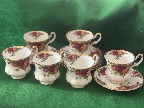 Old country roses royal albert - old,