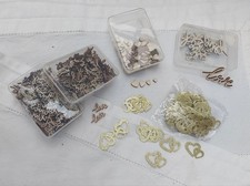 Paket Hochzeitsdeko*Tortenstecker,Banner,Streudeko,Perlen,Klammern...