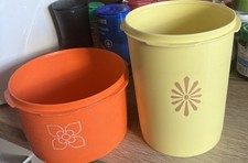 Tupperware 2 Sonnendosen Blume