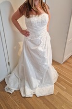 Neuwertiges Brautkleid Weise