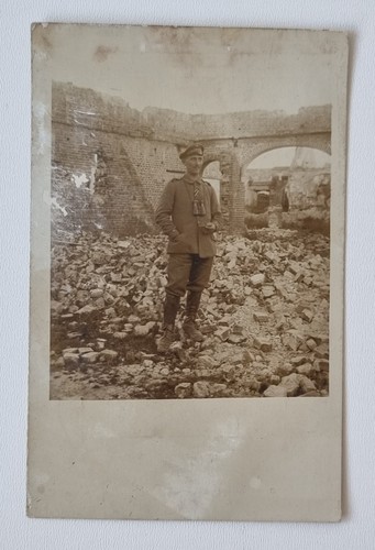 Foto soldat mit - ak,