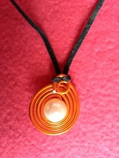 Halsschmuck Aludraht Spirale Kupfer m Kunstperle Textilband schwarz Geschenk