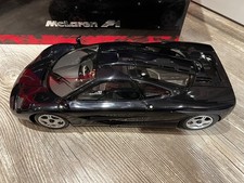 Minichamps 1:12 McLaren F1 Roadcar blau 1994