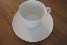 KPM Feldblume Urania 3 Moccatassen mit Untertassen weiß sehr  guter Zustand