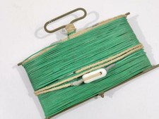 NVA, Russland, Antennenwickel - mit Langdrahtantenne für Funkgeräte der R-Serie.