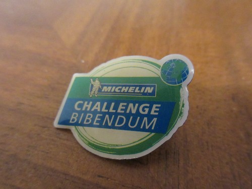 Michelin männchen pin - michelin,