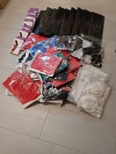 Dessous Damen Restposten-Mix aus insgesamt 22 Bodies und 59 Negligees