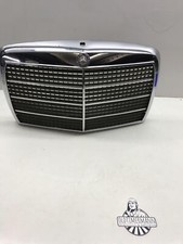 Kühlergrill Grill Mercedes W114 W115 68 cm breit GUT