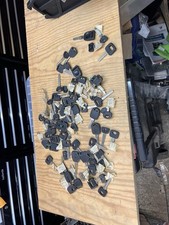 SCHLÜSSELSCHNEIDEMASCHINE /