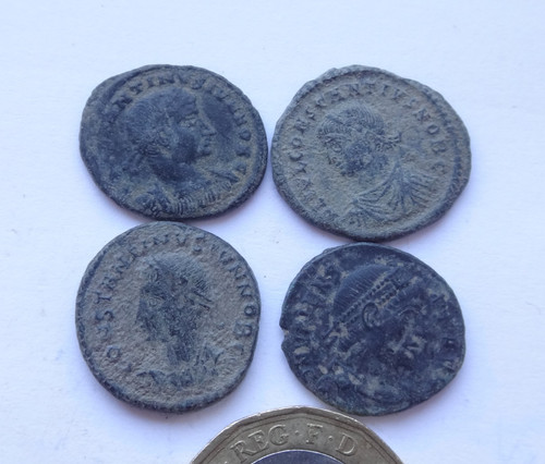 Lot von vier - (, 4