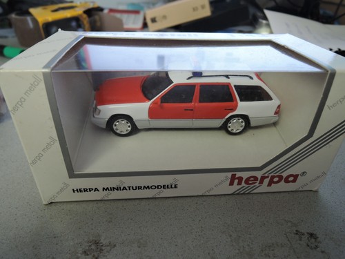 Herpa 070218 mercedes benz - herpa,