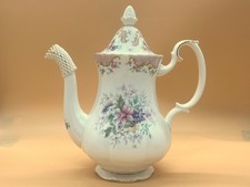 Große Vintage Royal Albert