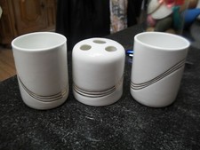 2 Zahnputzbecher, 1 Zahnbürstenhalter-Becher, Porzellan