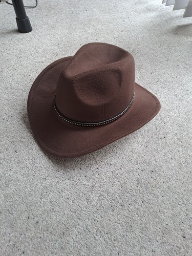 Braun cowboy cowgirl - braun,