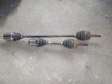 Antriebswelle vorn rechts und Links Opel CORSA C bj 02  halbautomatik kein ABS 