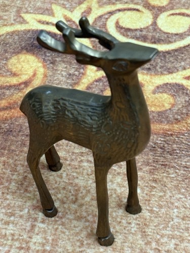 Wunderschöne hirsch figur - wunderschöne,