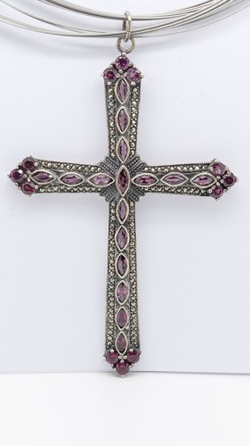Handarbeit antiker kreuz - handarbeit,
