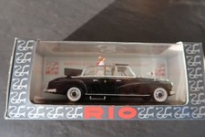 1:43 RIO Mercedes-Benz 300d Limousine "1960"  (Pope Giovanni XXIII)  OVP !