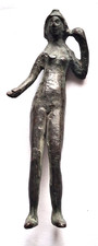 Dekorative Bronzefigur Replik einer antiken Venus wohl 19./frühes 20. Jh. 113 mm