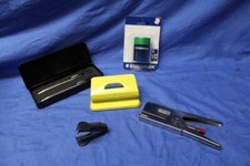 Heftzange Tacker Becco  Doppelspitzer Schreibset Kugelschrei. Locher Entklamerer