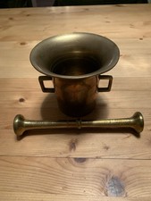 Schöner großer alter Mörser