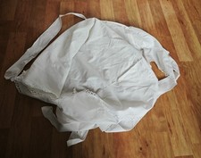 Altes Schürze mit Spitze in