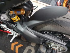 Abdeckung Hinterradschwinge