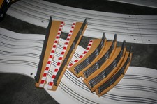 Scalextric Randstreifen Set 4 Kurventeile 2 Geraden