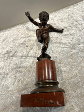 Bronzefigur " Knabe auf