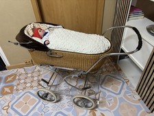 Nostalgischer Pupen-/Kinderwagen