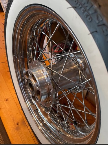 Harley davidson road king - harley,