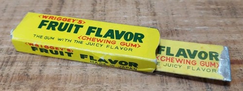 Vintage wriggey snap - vintage, gum