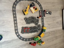 LEGO Duplo Eisenbahn 5609 Mit Kran, Förderband Und Tankstelle