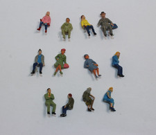 hf1480, Alte Preiser/MERTEN 12 tlg. interessante Figuren Sitzende TOP H0 1:87