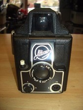 Altissa Boxkamera 5x6  von ca. 1954 mit Altissa Peroskop 1.8 Bastlerware Nr. 15