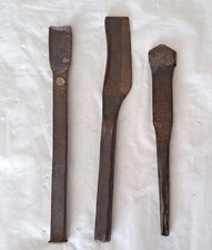 Auflösung.Fundzustand.Alte Schmiede.Altes handgeschmiededes Werkzeug-Ansehen