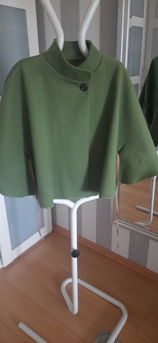 Cape poncho - cape,