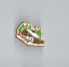 Pin's Chalet Haut Doubs