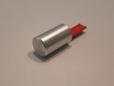 1 Druckknopf aus Grundig